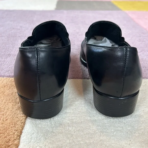 Munro Black Slip On Heeled Loafers 8.5 - Picture 7 of 17